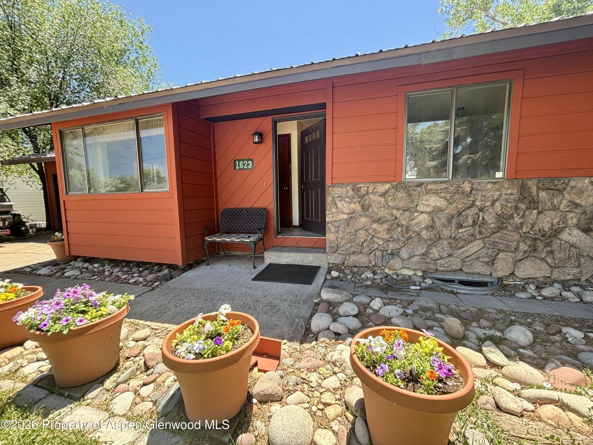 1623 W 7th Street, Rifle, CO 81650 Main Photo