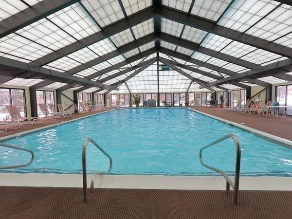 250 Hammond Pond Parkway, Unit 907N, Newton, MA 02467