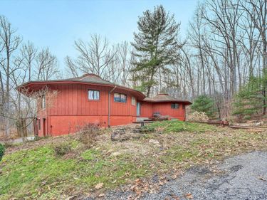 1099 Rising Star Drive, Bedford, VA 24523