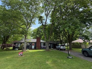 18 Woodline Drive , Penfield, NY 14526