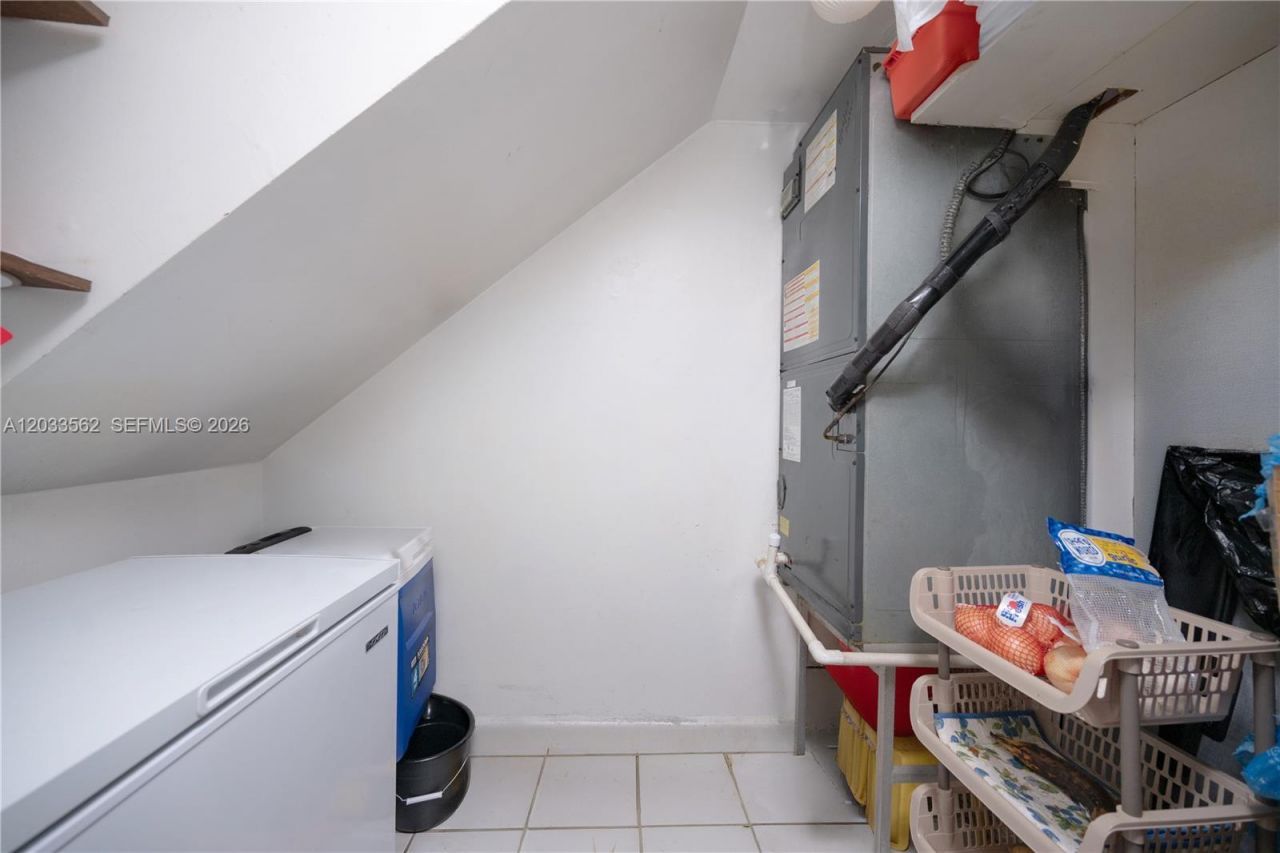 1255 W 53rd St , Unit 306, Hialeah, FL 33012 Photo