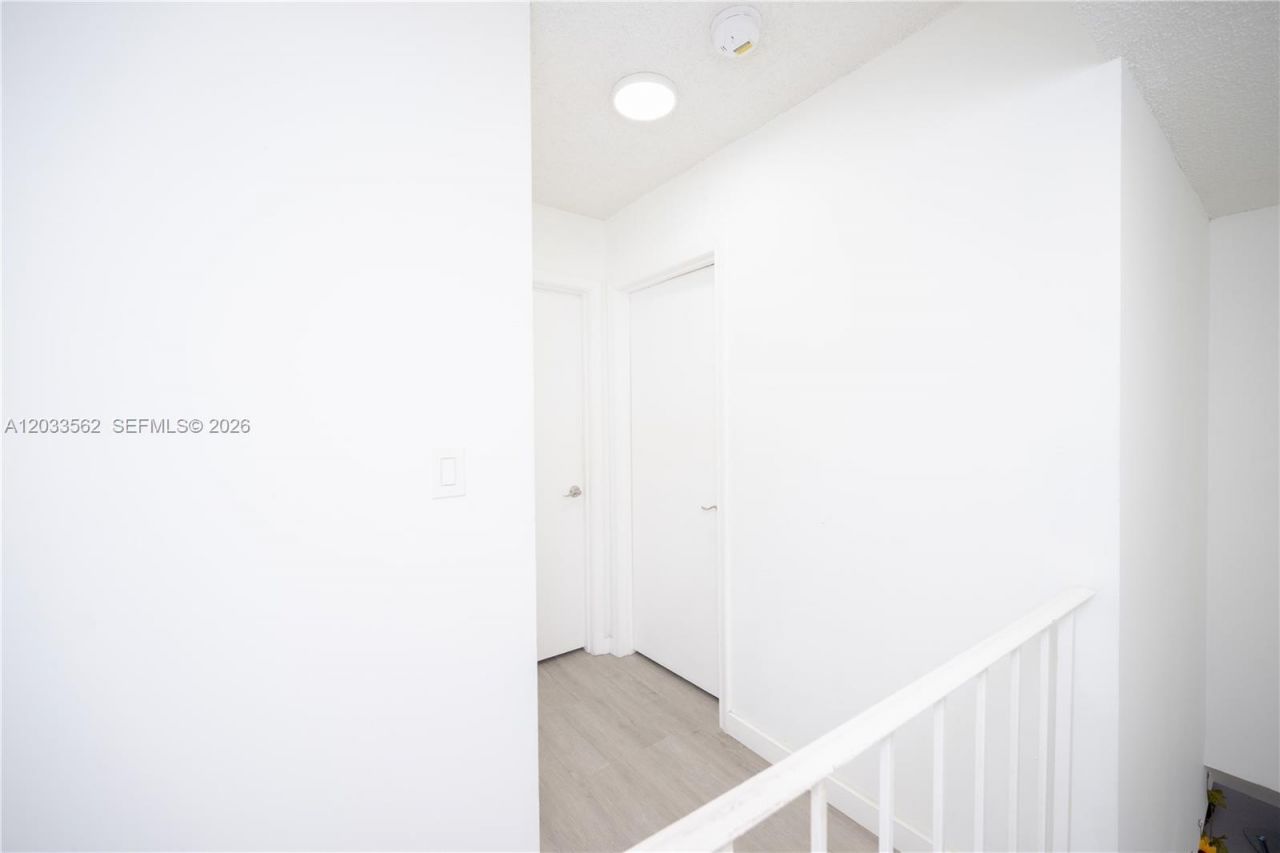 1255 W 53rd St , Unit 306, Hialeah, FL 33012 Photo