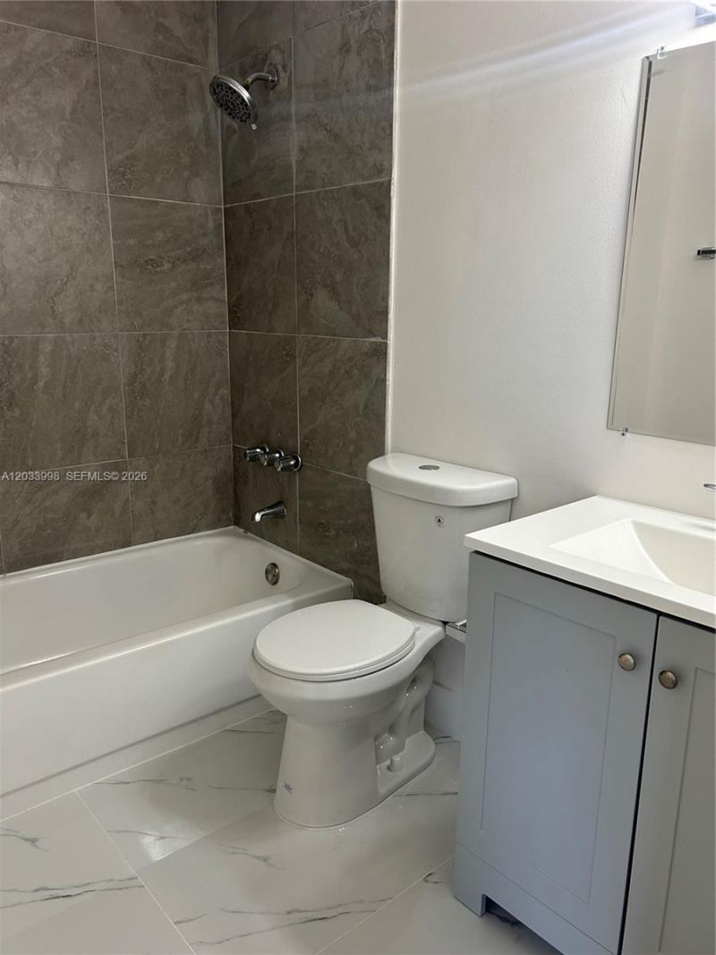 11880 SW 19th Ter, Unit 113, Miami, FL 33175 Photo