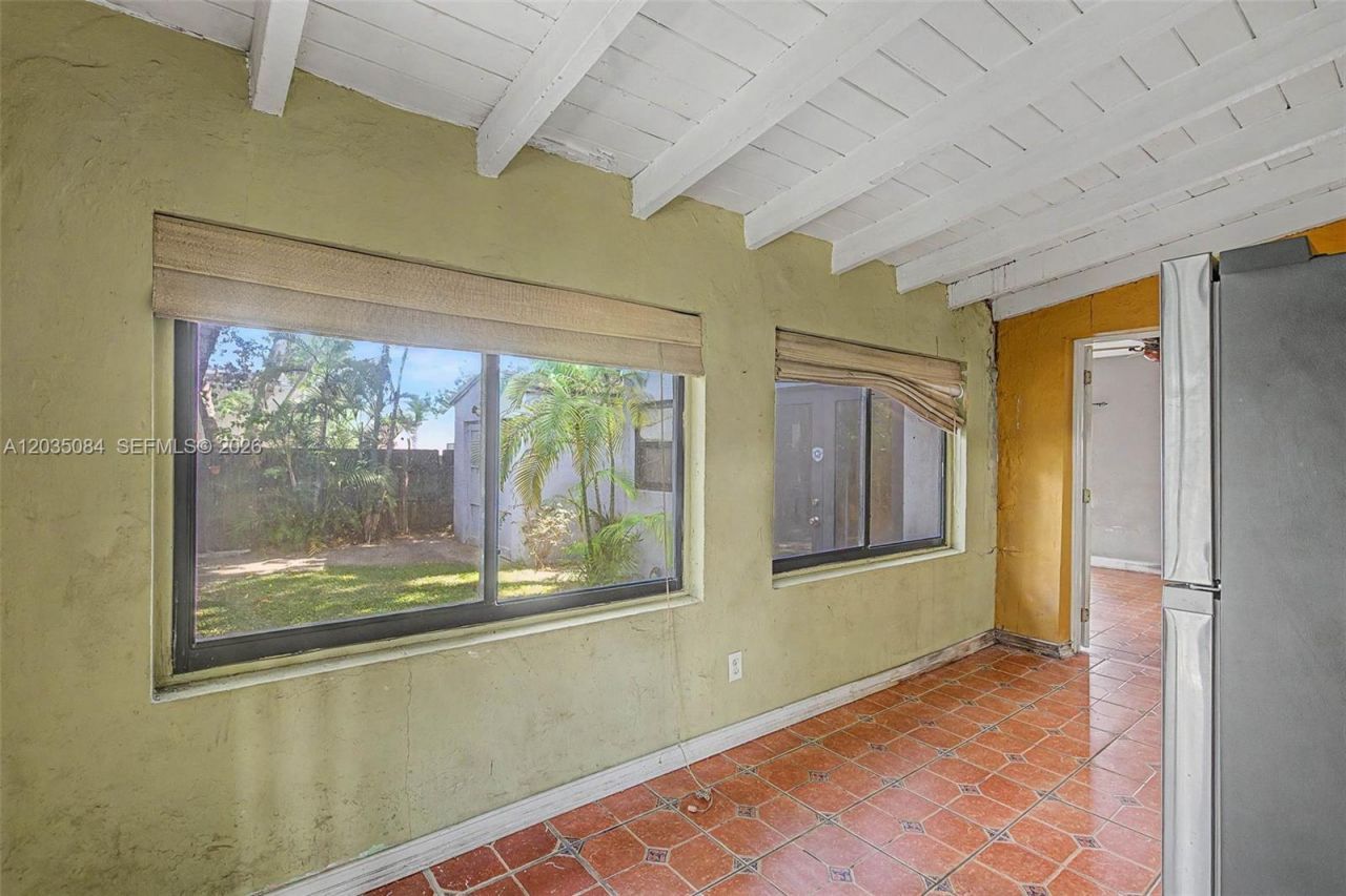 583 NW 47th St , Miami, FL 33127 Photo