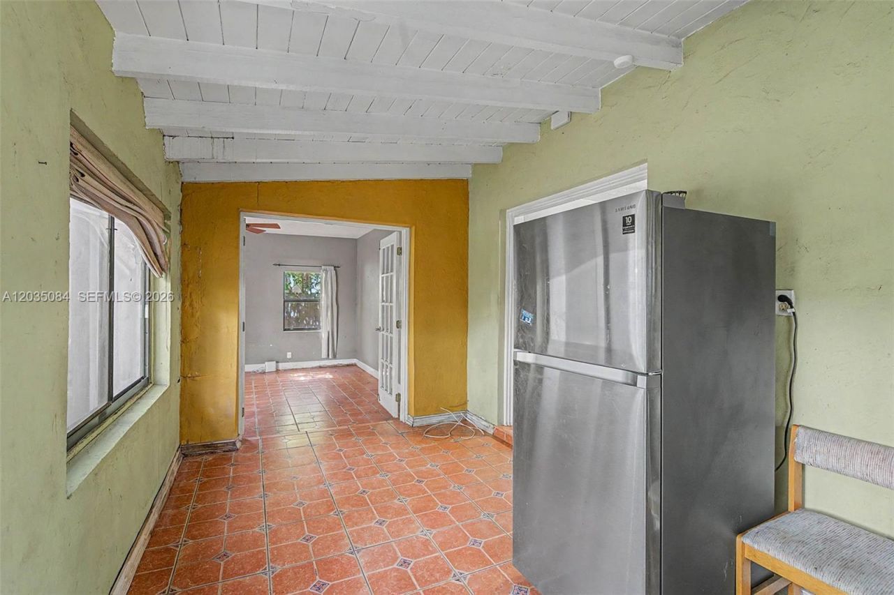 583 NW 47th St , Miami, FL 33127 Photo