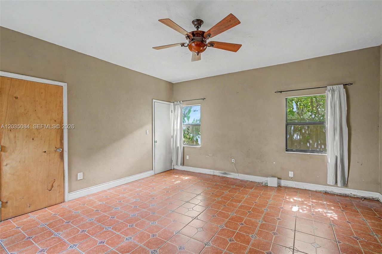 583 NW 47th St , Miami, FL 33127 Photo