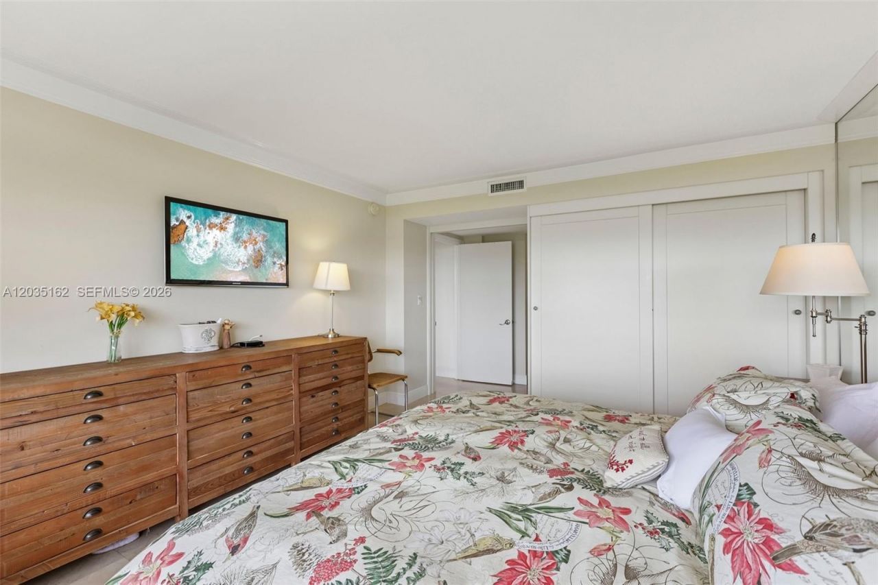 155 Ocean Lane Dr, Unit 614, Key Biscayne, FL 33149 Photo