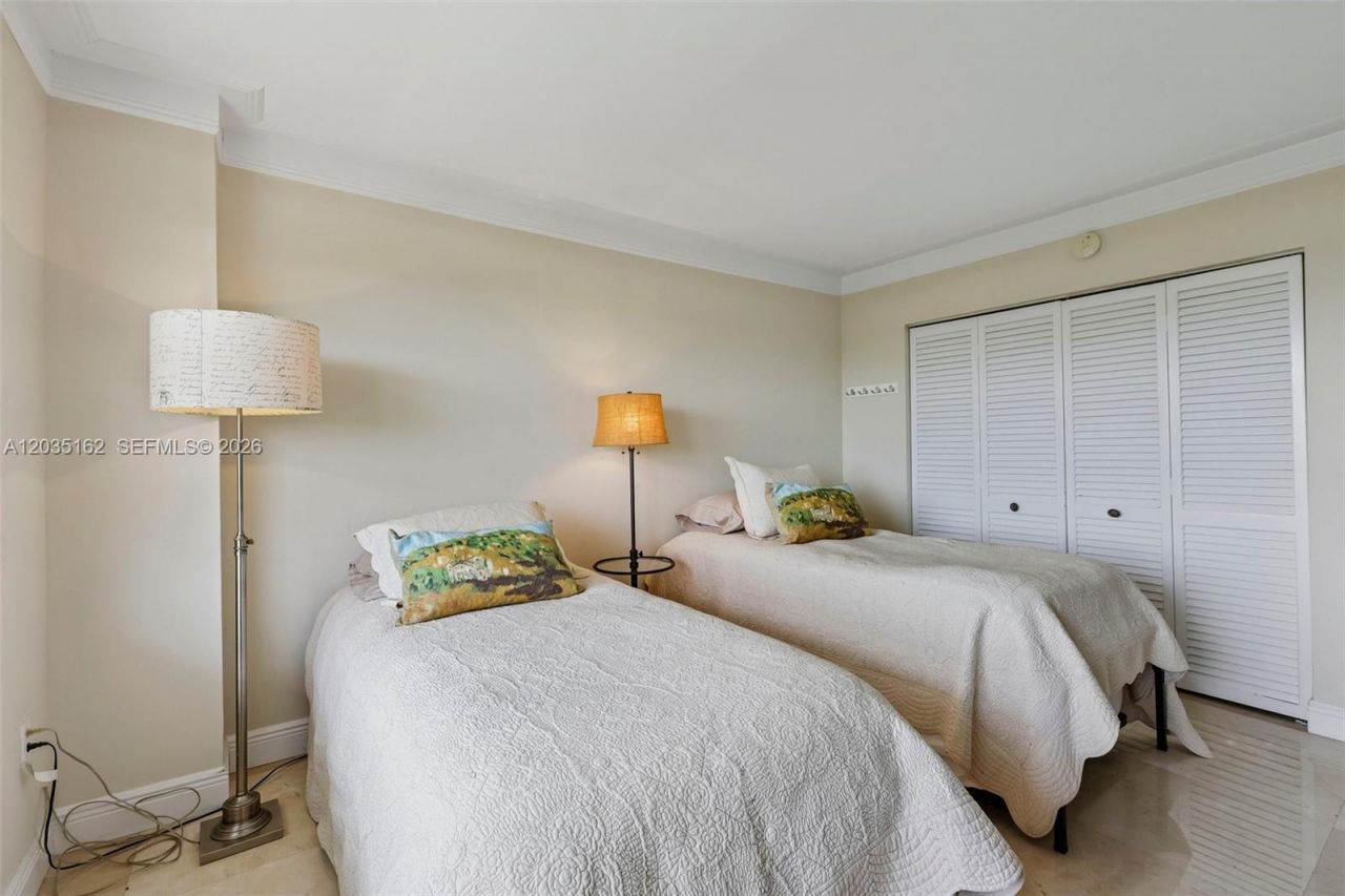 155 Ocean Lane Dr, Unit 614, Key Biscayne, FL 33149 Photo