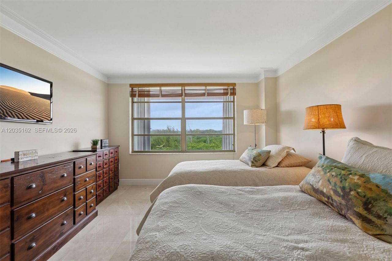 155 Ocean Lane Dr, Unit 614, Key Biscayne, FL 33149 Photo