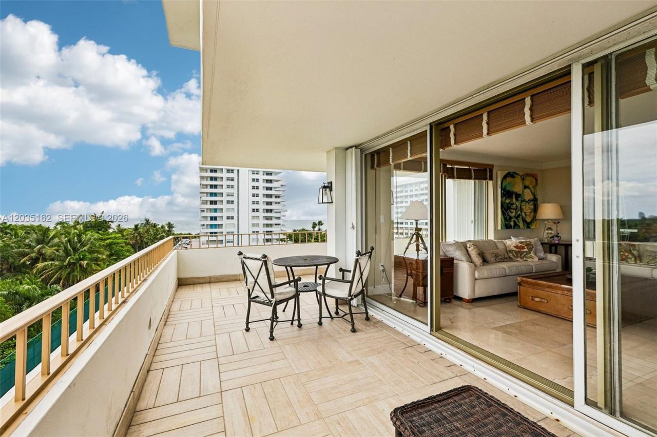 155 Ocean Lane Dr, Unit 614, Key Biscayne, FL 33149 Photo