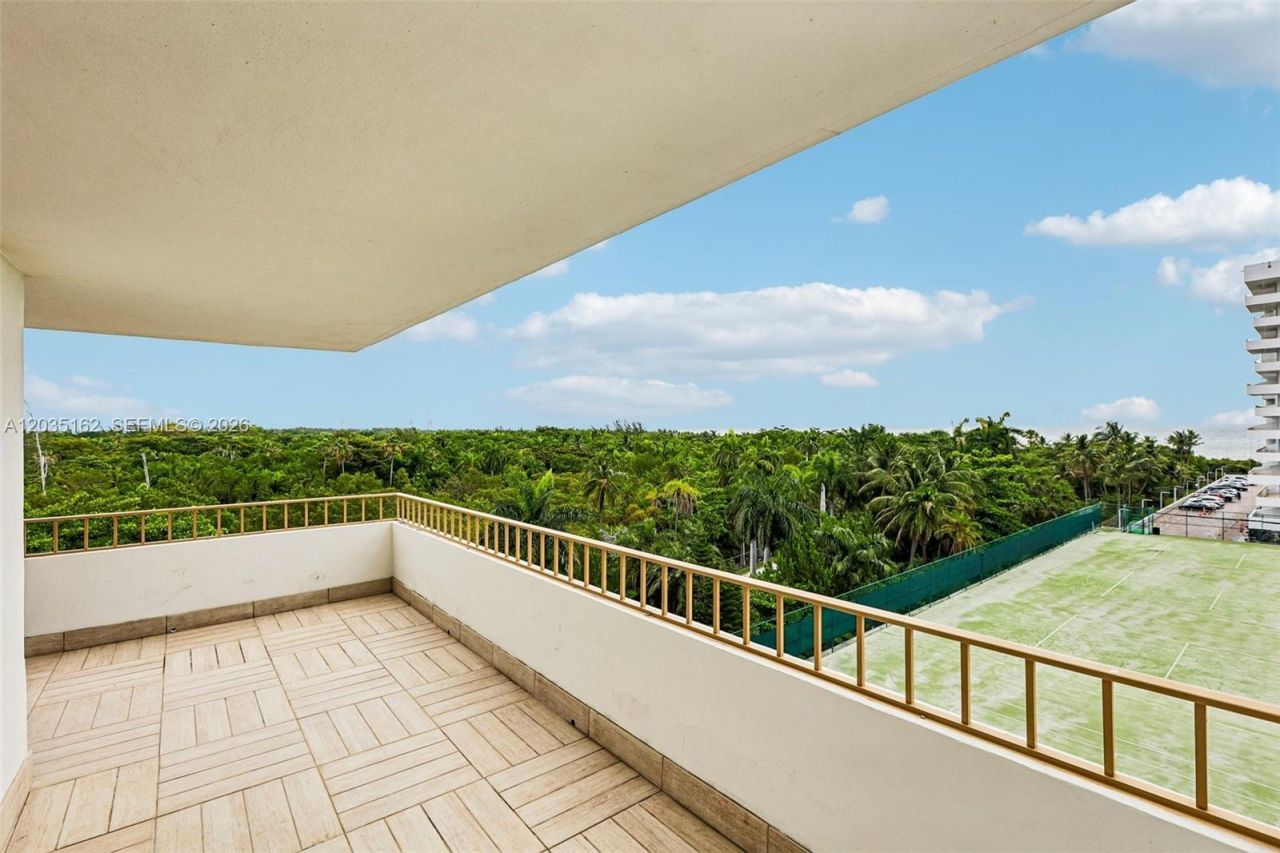 155 Ocean Lane Dr, Unit 614, Key Biscayne, FL 33149 Photo
