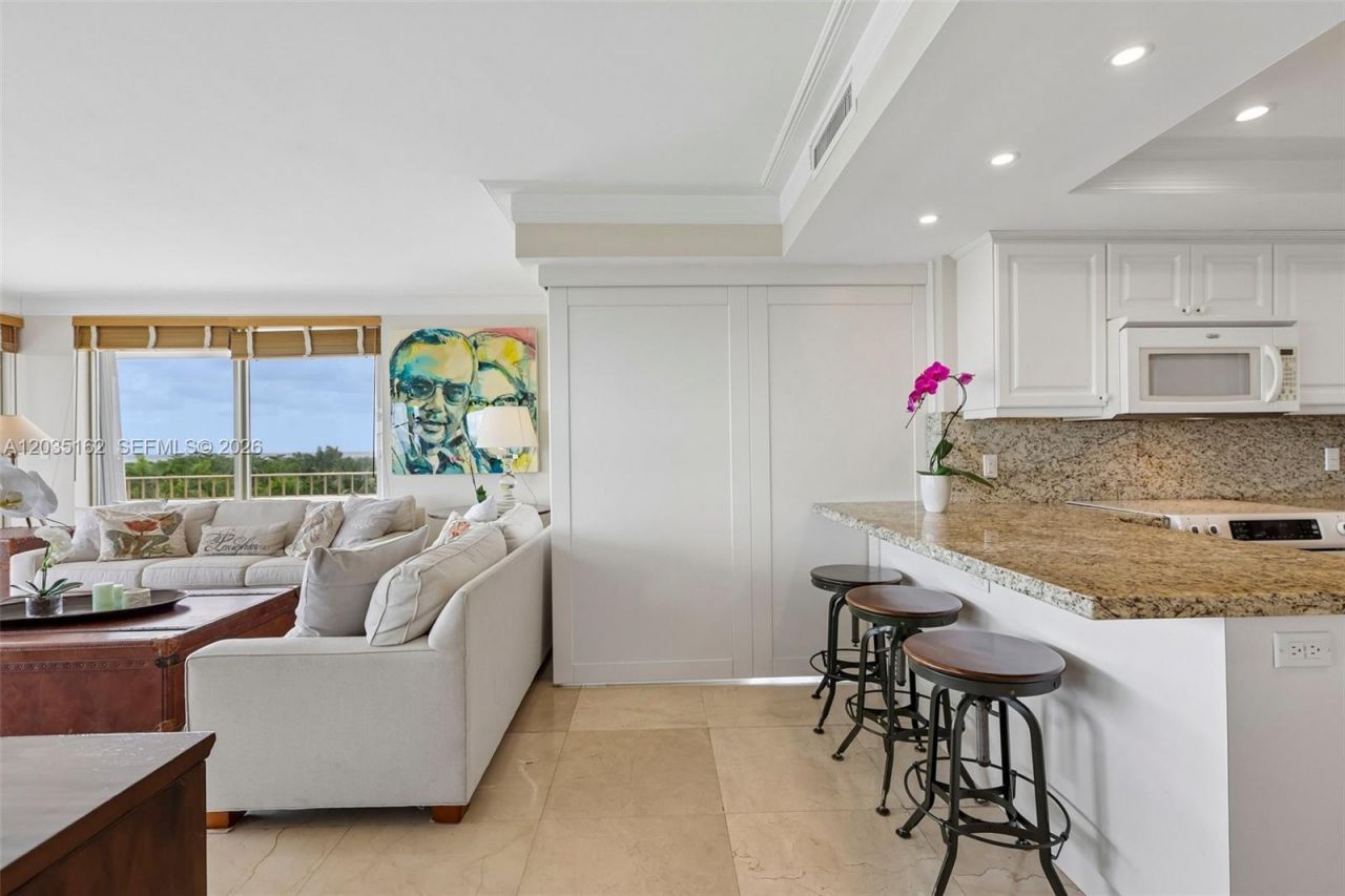 155 Ocean Lane Dr, Unit 614, Key Biscayne, FL 33149 Photo