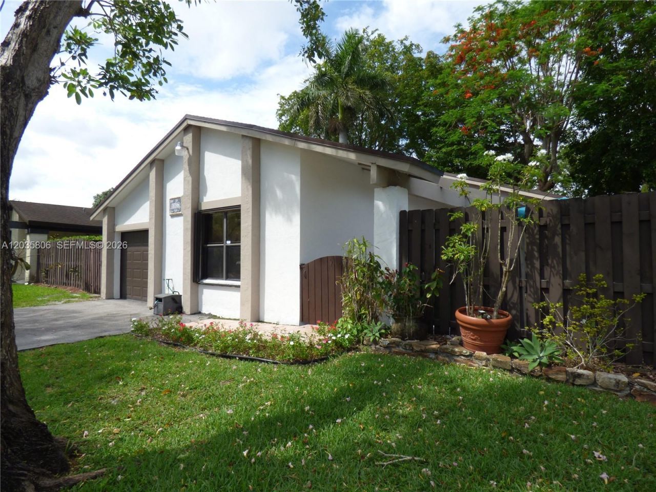 10857 SW 132nd Cir Ct , Miami, FL 33186 Photo