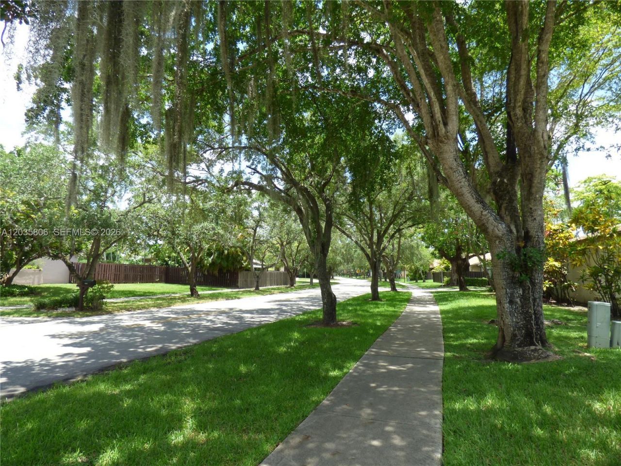 10857 SW 132nd Cir Ct , Miami, FL 33186 Photo