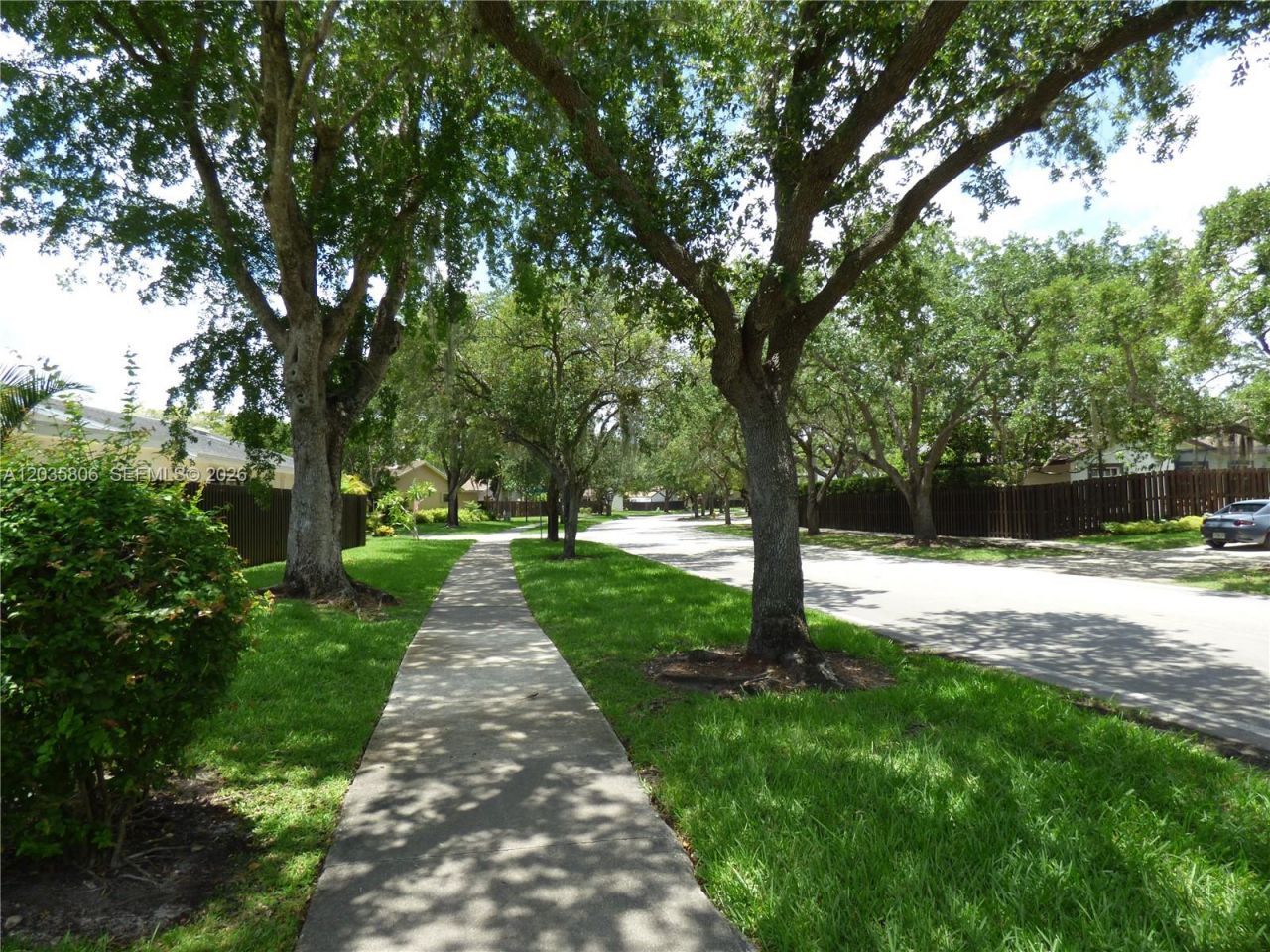 10857 SW 132nd Cir Ct , Miami, FL 33186 Photo
