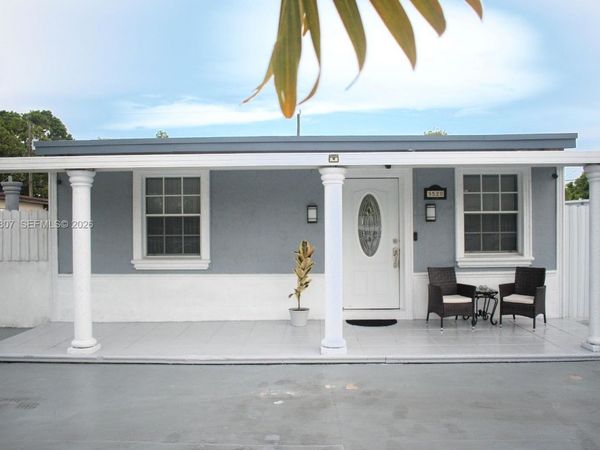 3520 NW 99th St , Miami, FL 33147
