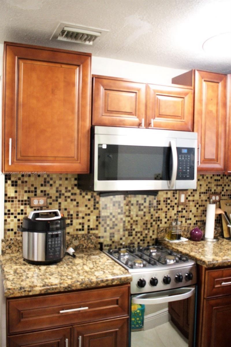 3520 NW 99th St , Miami, FL 33147 Photo