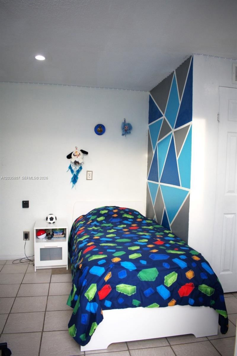 3520 NW 99th St , Miami, FL 33147 Photo