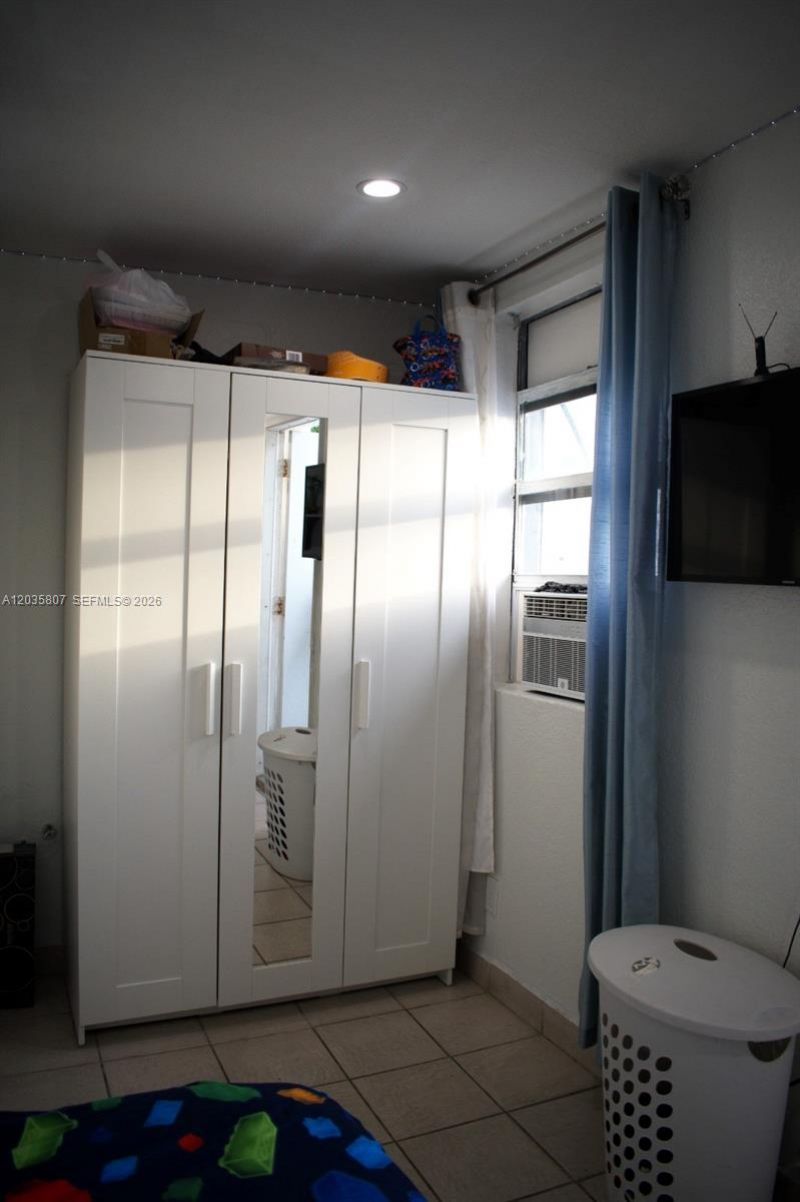 3520 NW 99th St , Miami, FL 33147 Photo