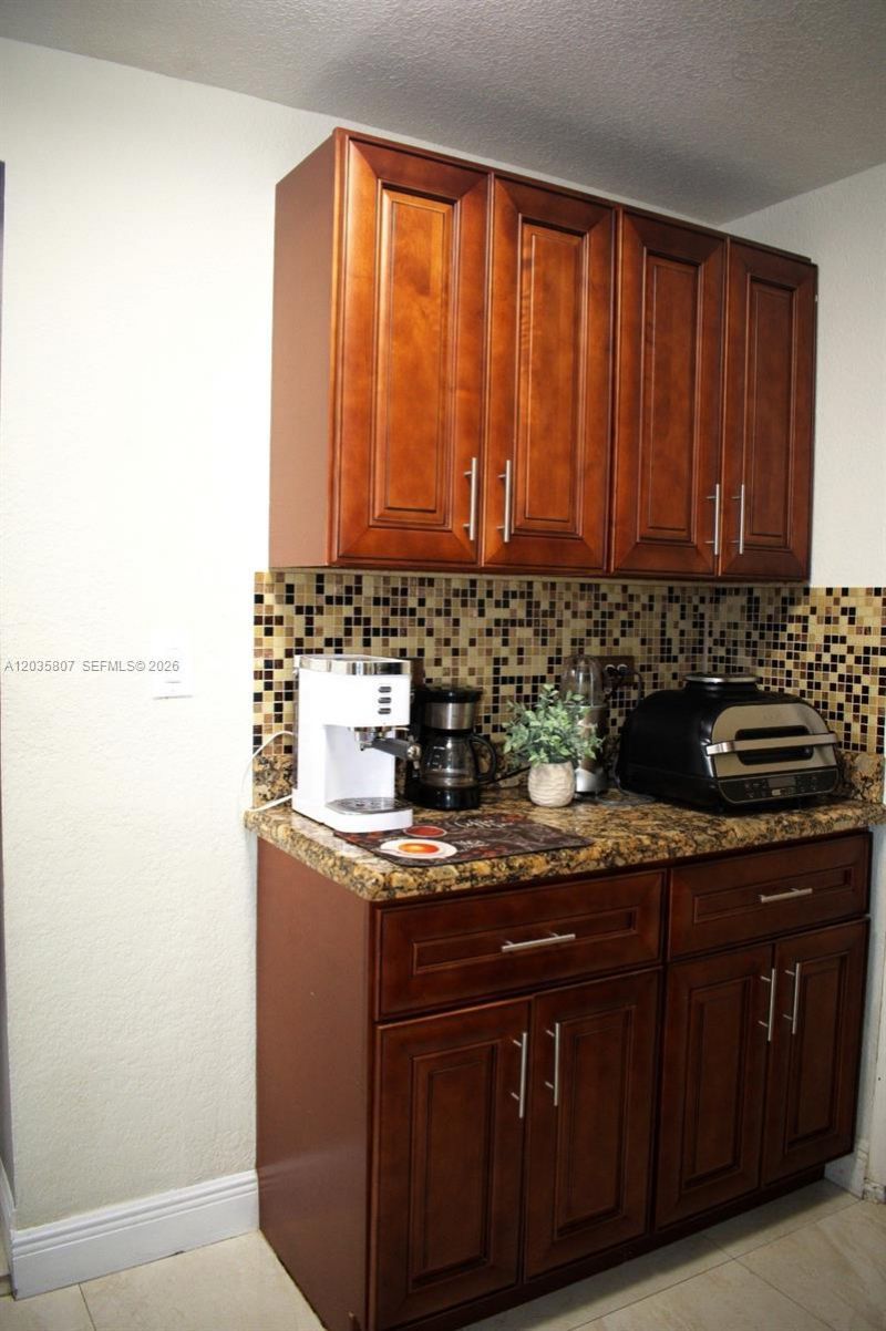 3520 NW 99th St , Miami, FL 33147 Photo
