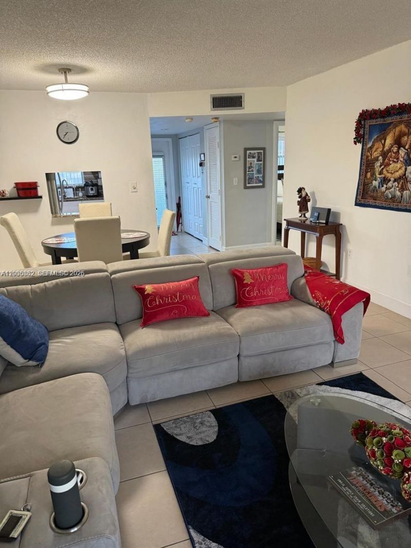 2900 N Pine Island Rd , Unit 209, Sunrise, FL 33322 Photo