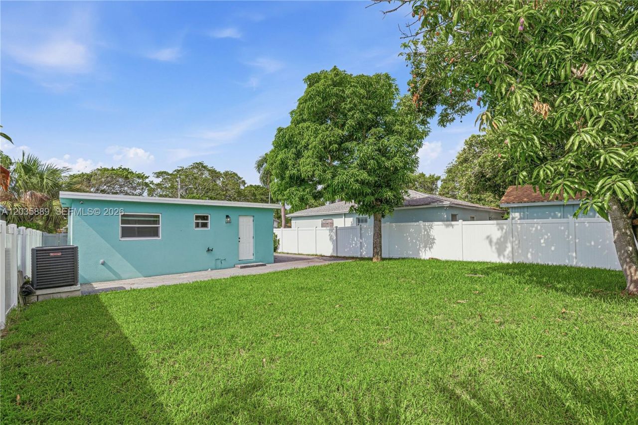335 NE 12th Ave , Boynton Beach, FL 33435 Photo