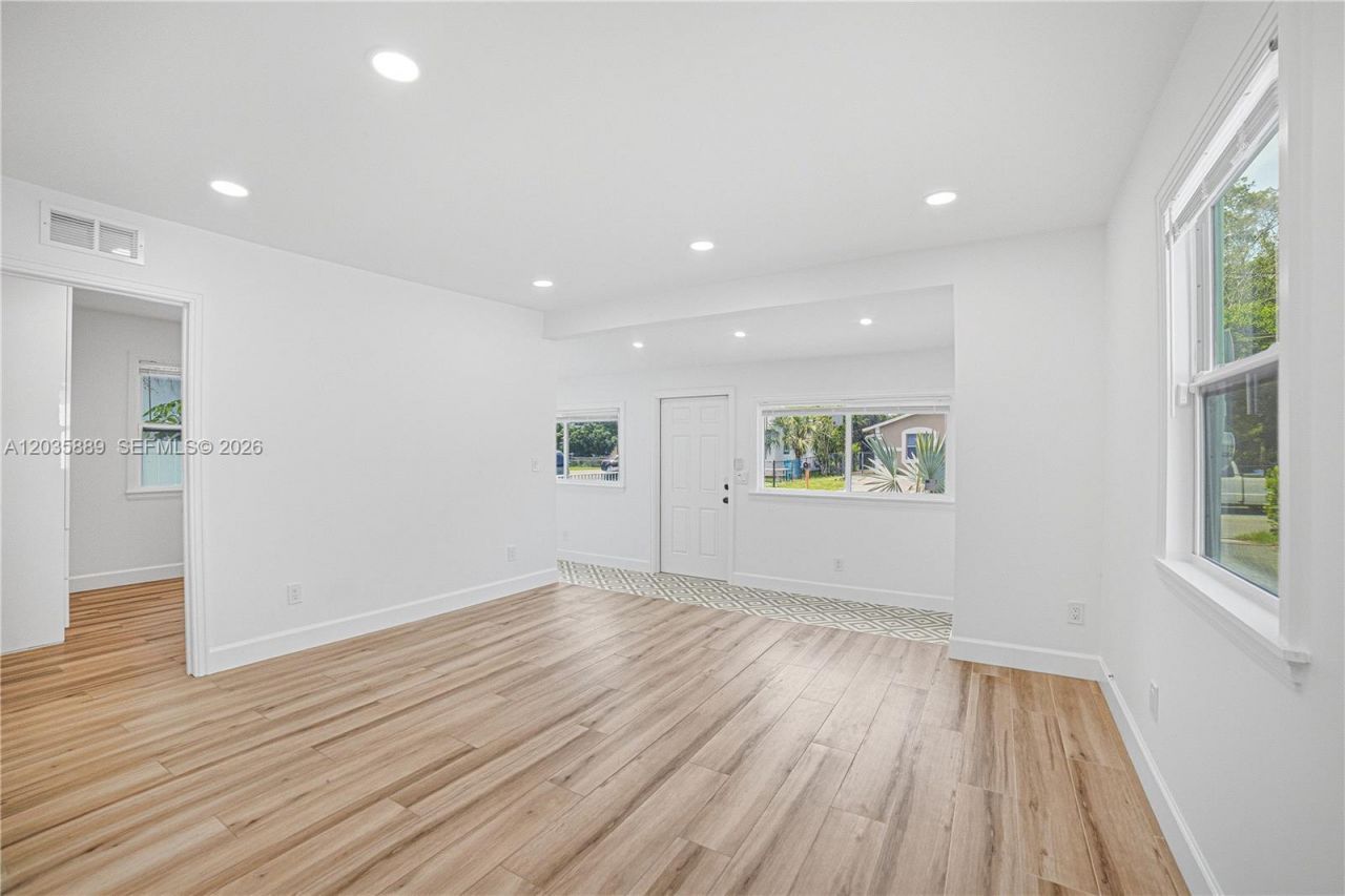 335 NE 12th Ave , Boynton Beach, FL 33435 Photo
