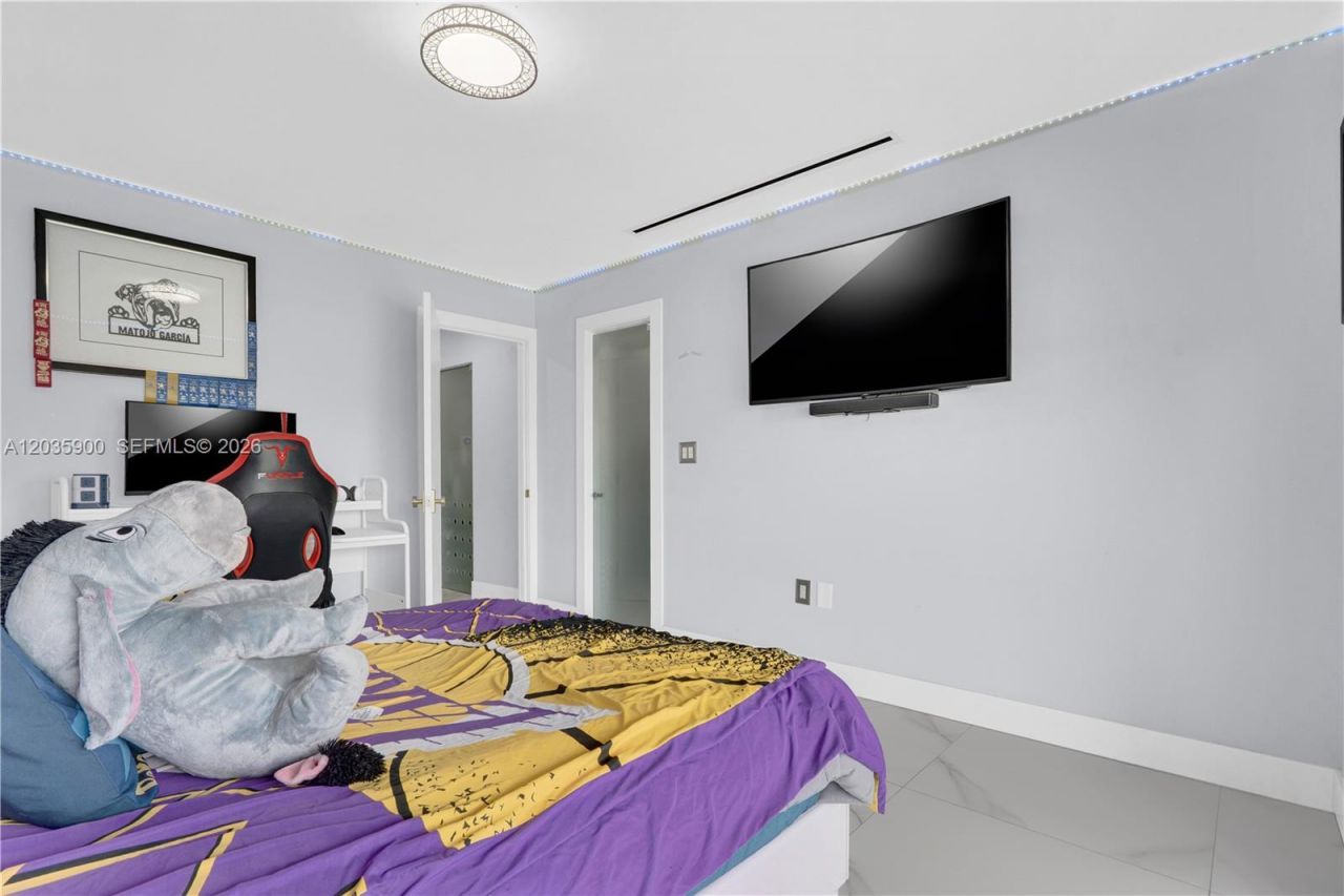 13330 SW 5th St , Miami, FL 33184 Photo