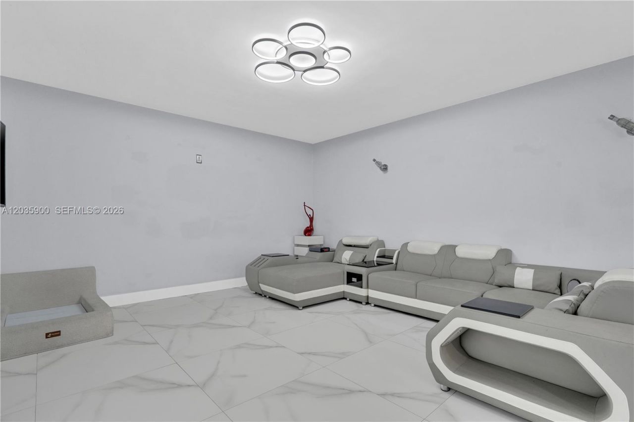 13330 SW 5th St , Miami, FL 33184 Photo