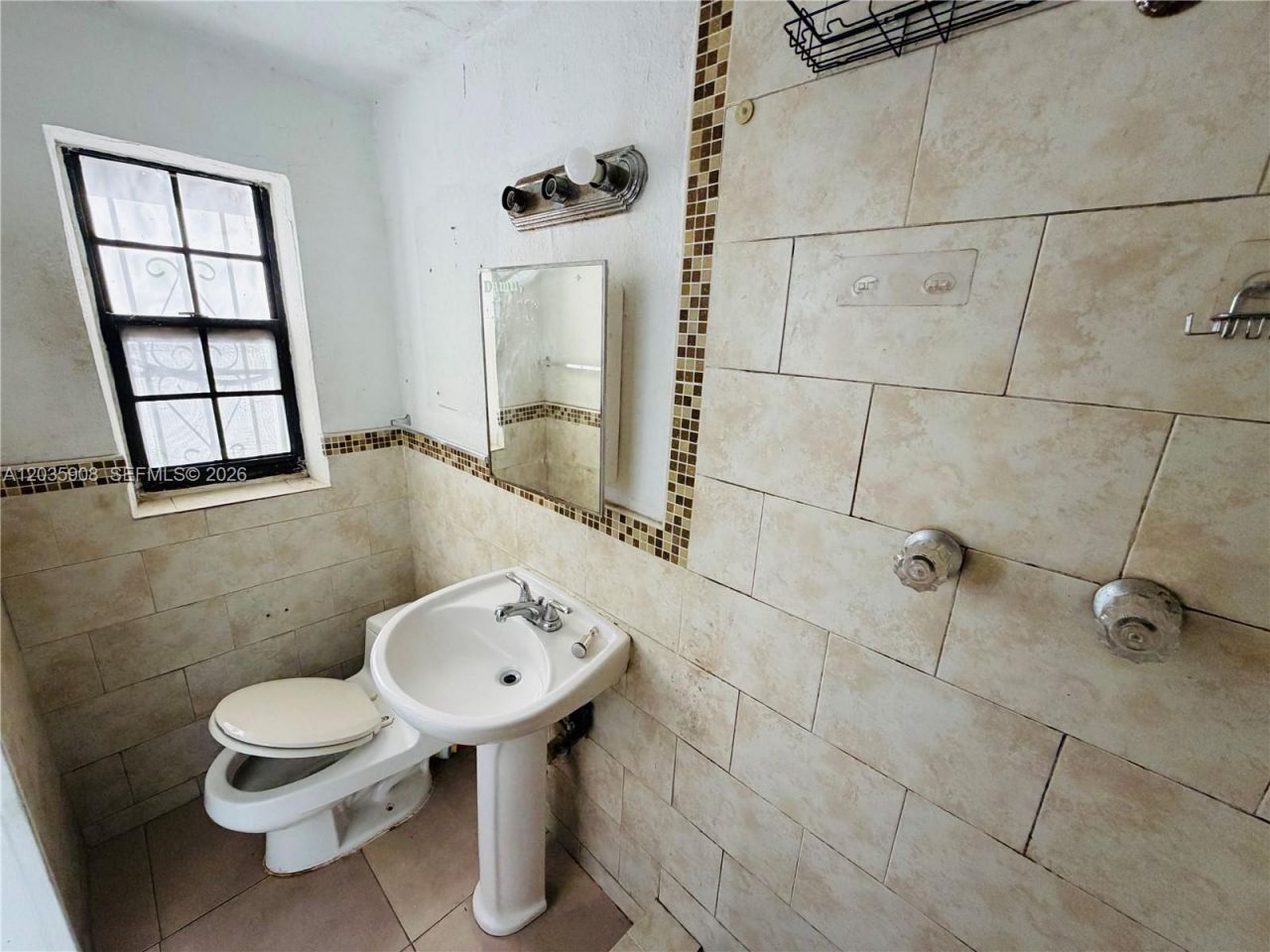 1550 E 10th Ave, Hialeah, FL 33010 Photo