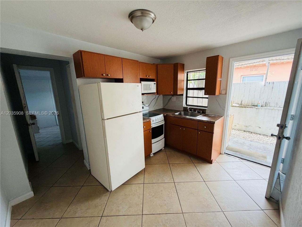 1550 E 10th Ave, Hialeah, FL 33010 Photo