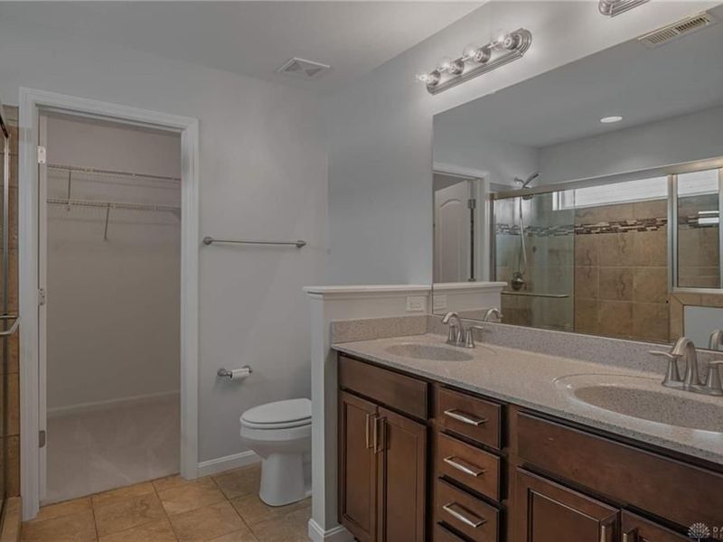 4049 Spicebush Drive, Tipp City, OH 45371 Photo 19