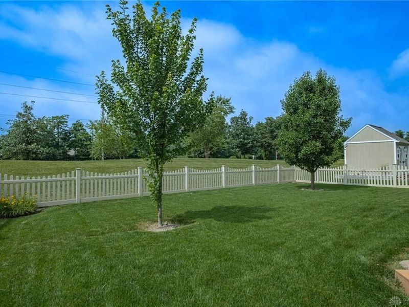 4049 Spicebush Drive, Tipp City, OH 45371 Photo 30