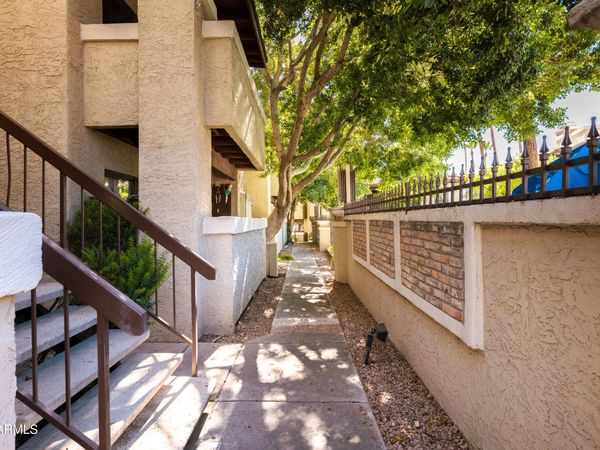 7557 N DREAMY DRAW Drive, Unit 275, Phoenix, AZ 85020