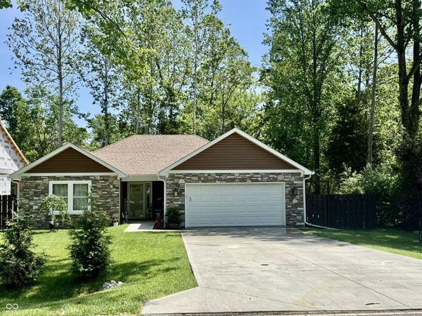 640 Mill Springs, Coatesville, IN 46121
