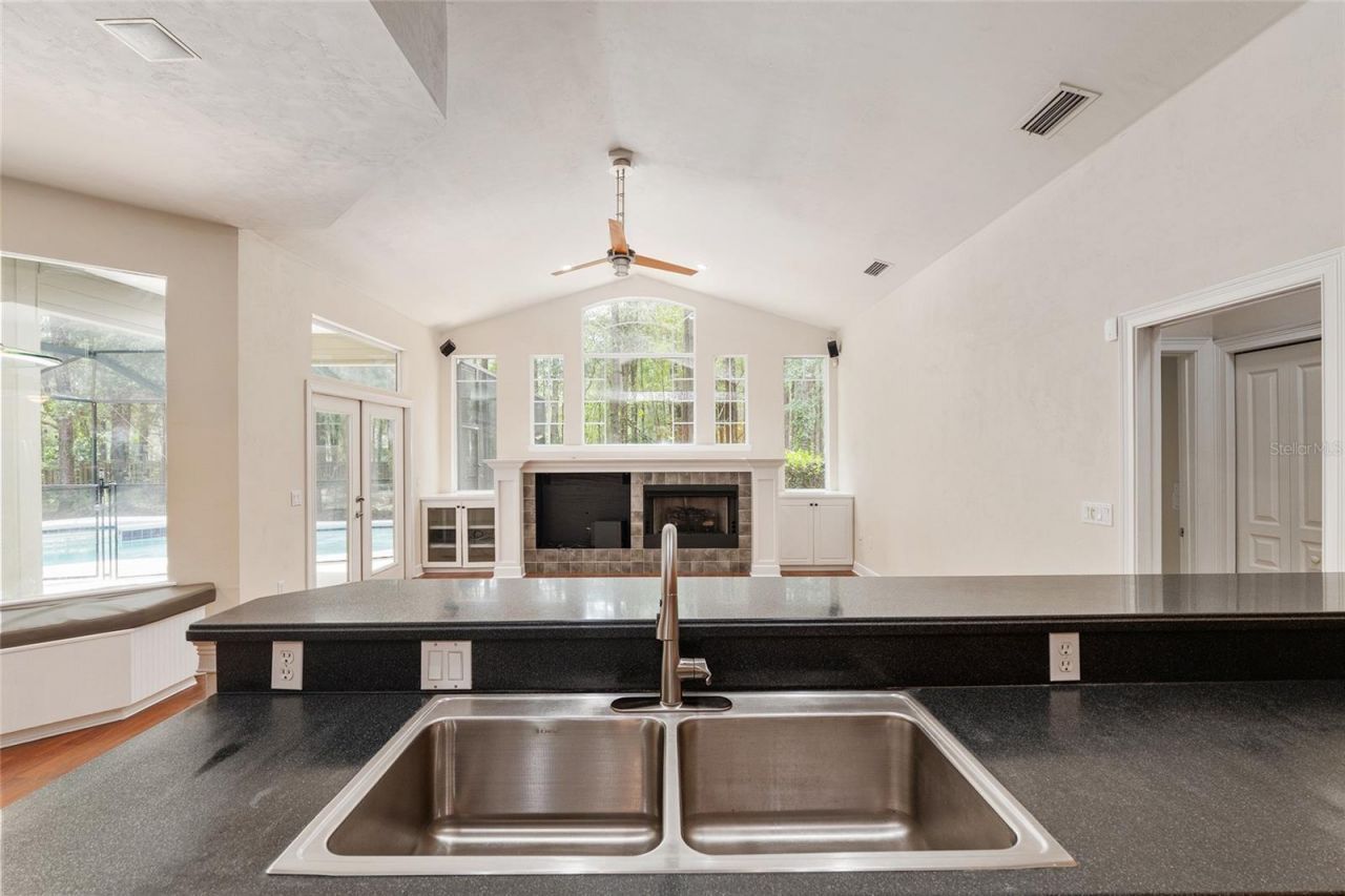 10511 SW 17th Place , Gainesville, FL 32607 Photo