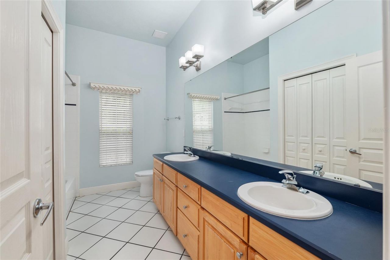 10511 SW 17th Place , Gainesville, FL 32607 Photo