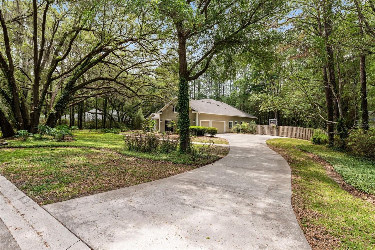 10511 SW 17th Place , Gainesville, FL 32607 Photo