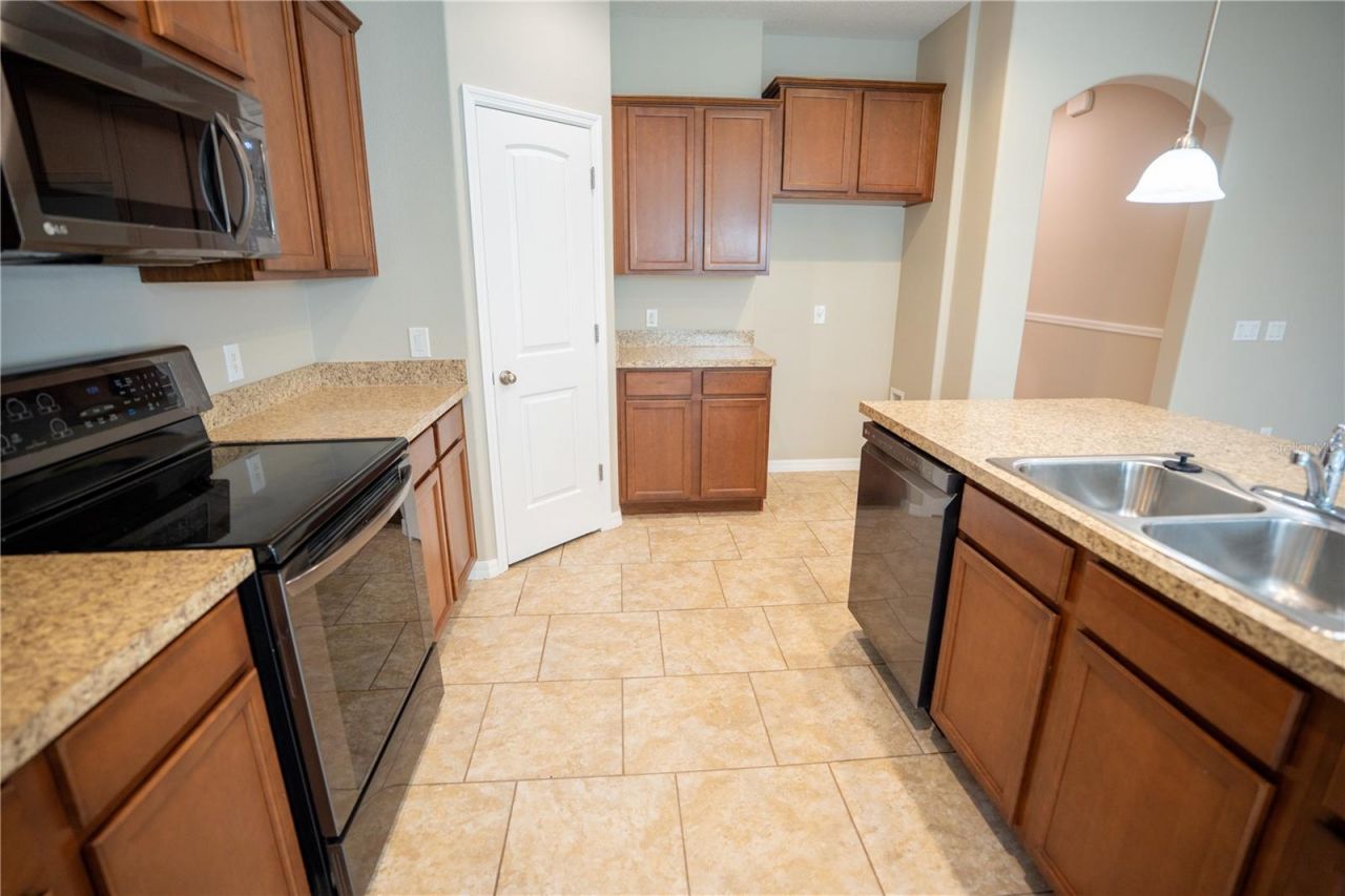 1860 Skyview Drive , Auburndale, FL 33823 Photo