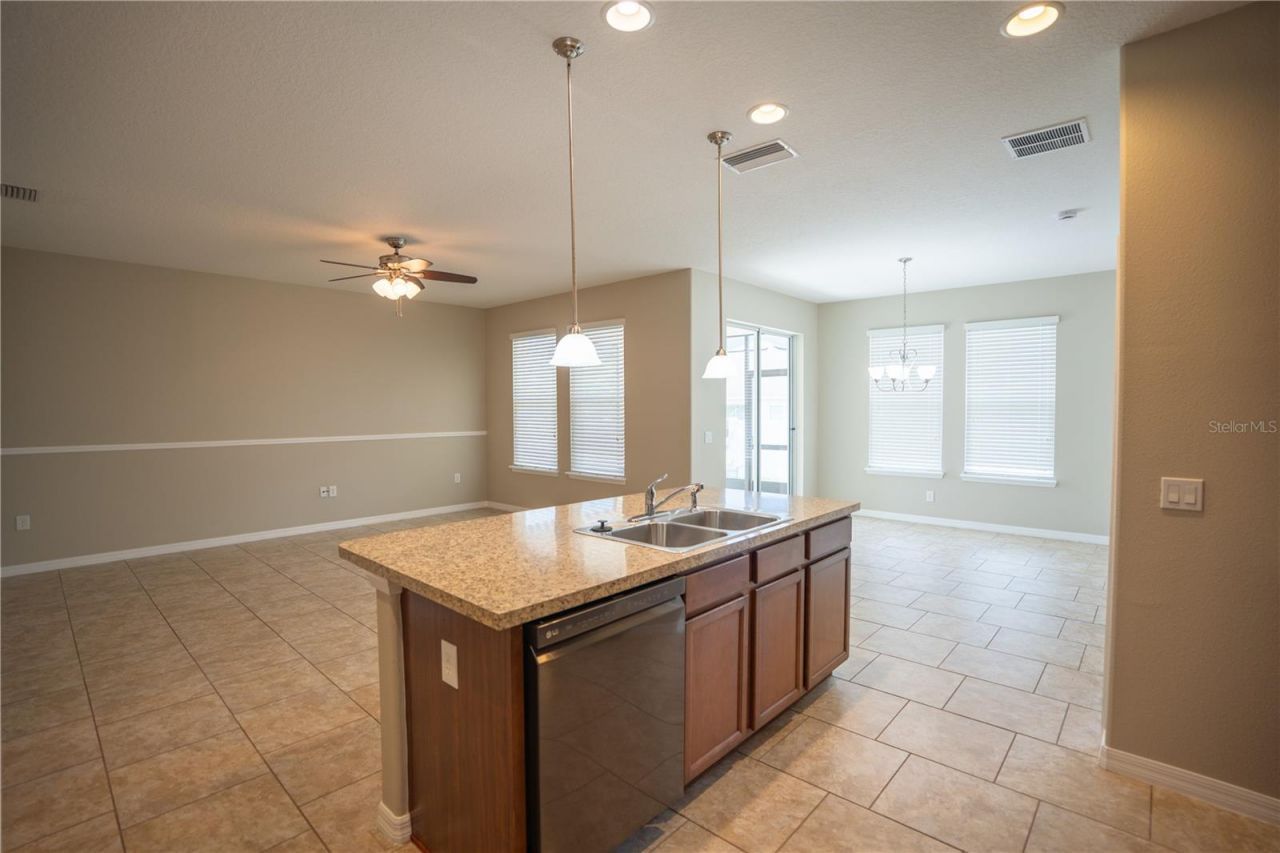 1860 Skyview Drive , Auburndale, FL 33823 Photo