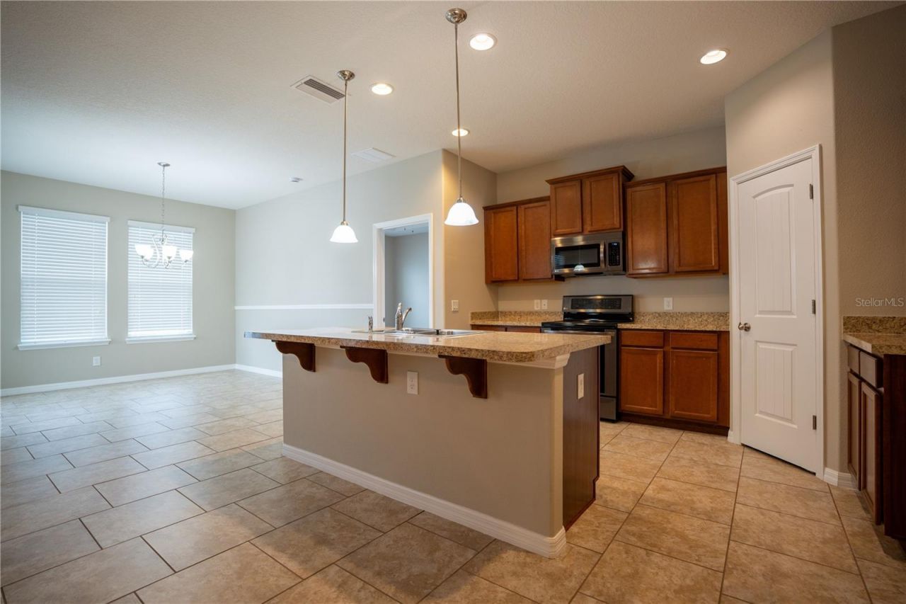 1860 Skyview Drive , Auburndale, FL 33823 Photo