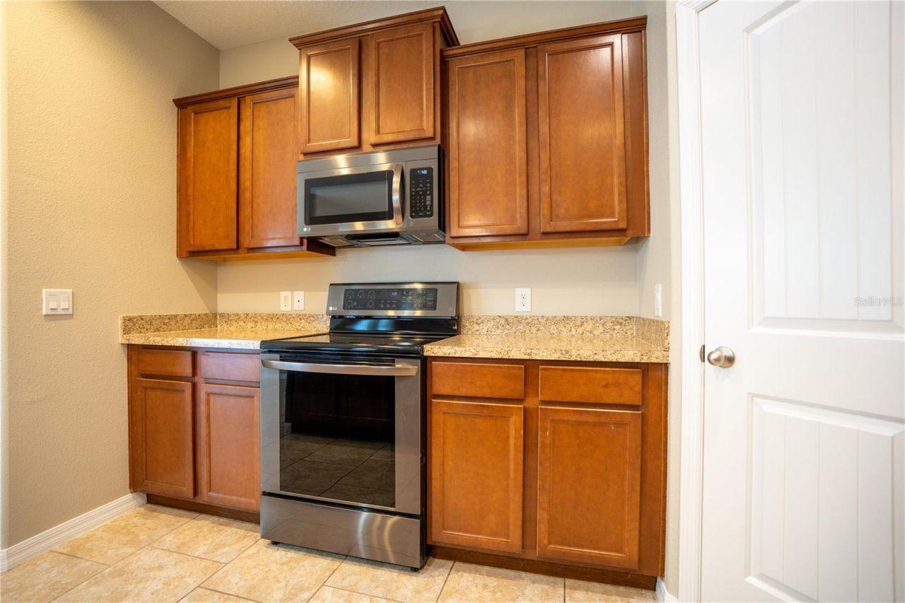 1860 Skyview Drive , Auburndale, FL 33823 Photo