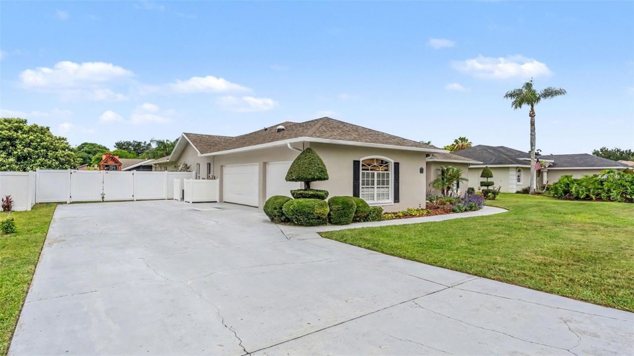 5453 Highlands Vista Circle , Lakeland, FL 33812 Photo