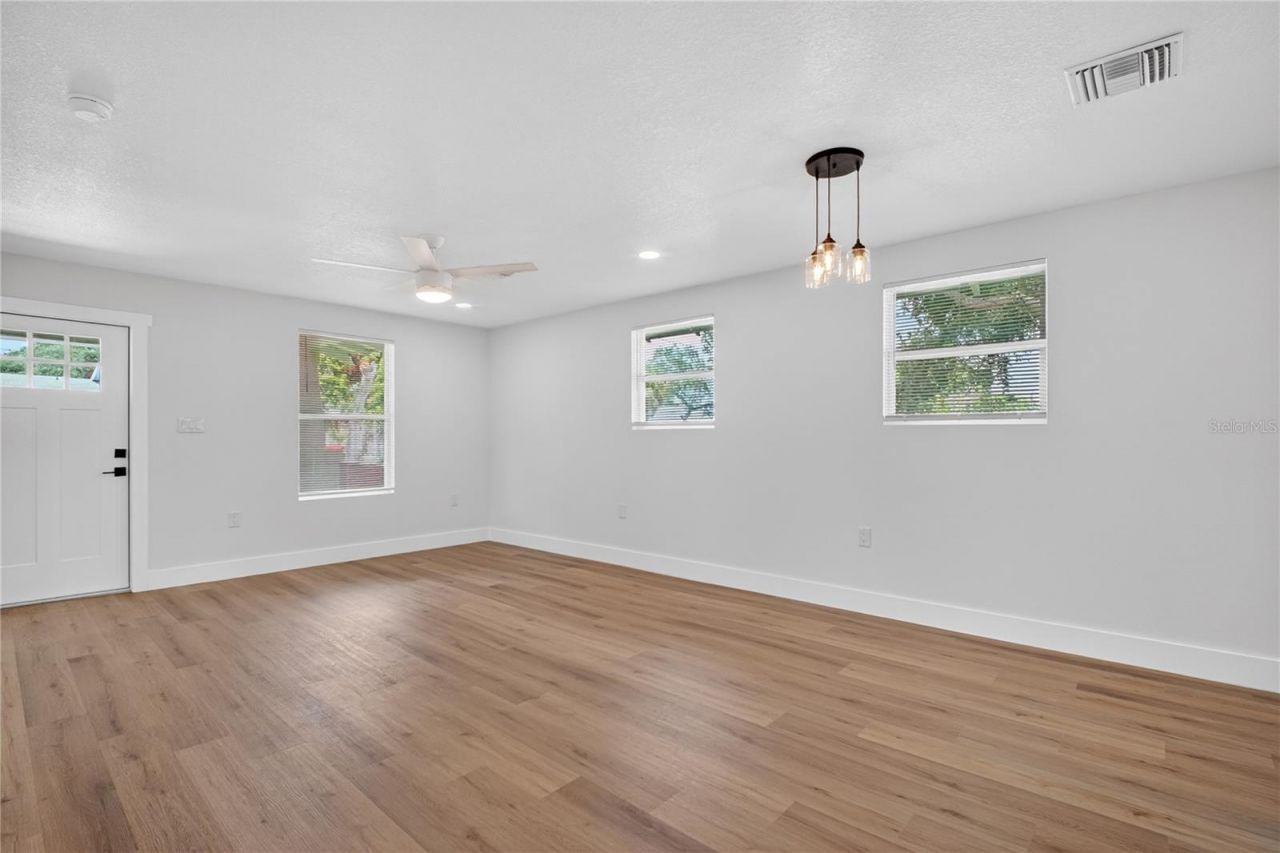 1214 20th Avenue S, Saint Petersburg, FL 33705 Photo