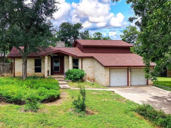 300 Pecan LN, Round Rock, TX 78664
