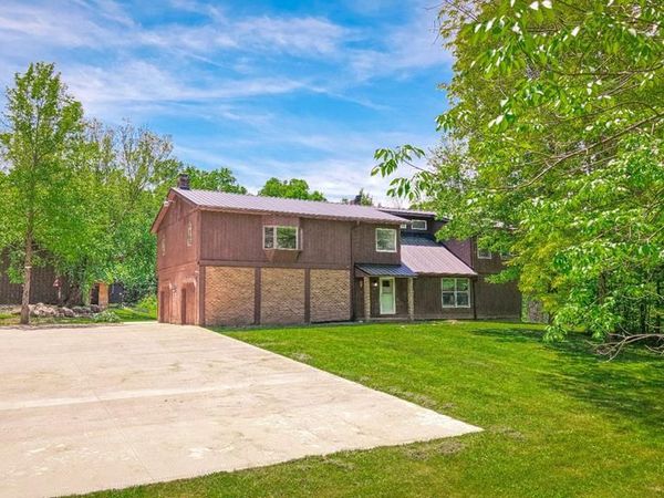 3017 Springmill Rd. W., Mansfield, OH 44906