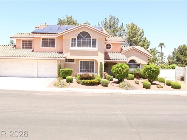 824 E Red Hollow Drive , North Las Vegas, NV 89031