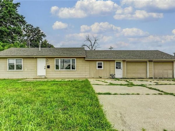 11512 BLUE RIDGE Boulevard, Kansas City, MO 64134