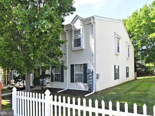 1108B JEFFERSON COURT , LANSDALE, PA 19446