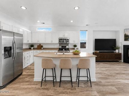 10548 Twin Bridges Way, Reno, NV 89521 Photo
